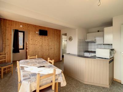 Rent in ski resort 2 room apartment 5 people (ANEMONE1) - Résidence le Floral - La Toussuire