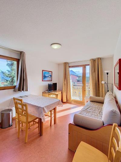 Rent in ski resort 3 room apartment 6 people (4) - Résidence les Chalets de la Toussuire - La Toussuire - Living room