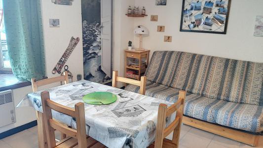 Rent in ski resort Studio sleeping corner 4 people (B208) - Résidence les Mousquetons - La Toussuire - Apartment