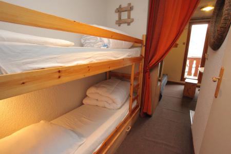 Rent in ski resort Studio sleeping corner 3 people (C103) - Résidence Plein Soleil - La Toussuire