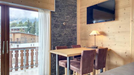 Ski verhuur Appartement 3 kamers 6 personen (10) - Résidence Toussuire - La Toussuire - Woonkamer