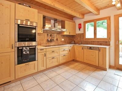 Rent in ski resort Chalet Charmille - La Tzoumaz - Open-plan kitchen