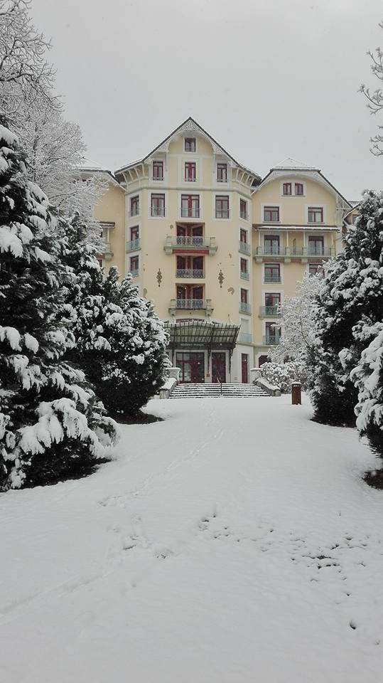 Аренда на лыжном курорте Appart'Hôtel le Splendid - Le Collet d'Allevard - зимой под открытым небом