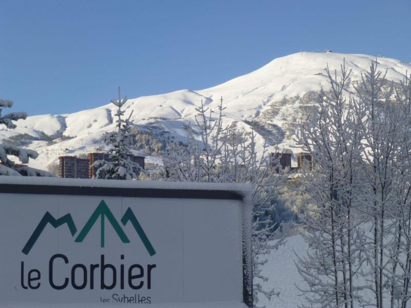 Rent in ski resort 2 room apartment 6 people (3) - Ariane - Le Corbier - Winter outside