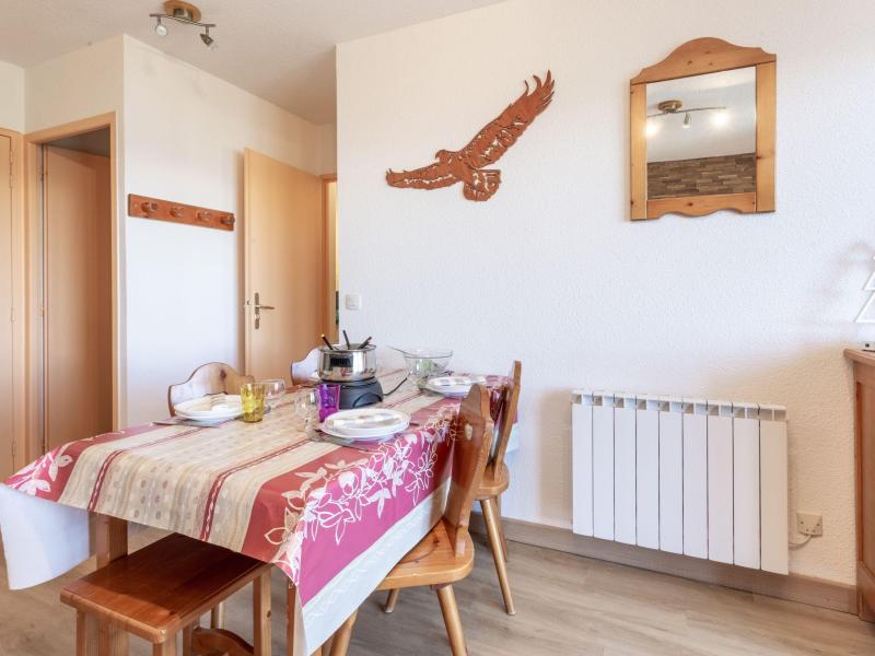 Skiverleih 2-Zimmer-Appartment für 4 Personen (9) - Les Pistes - Le Corbier - Wohnzimmer