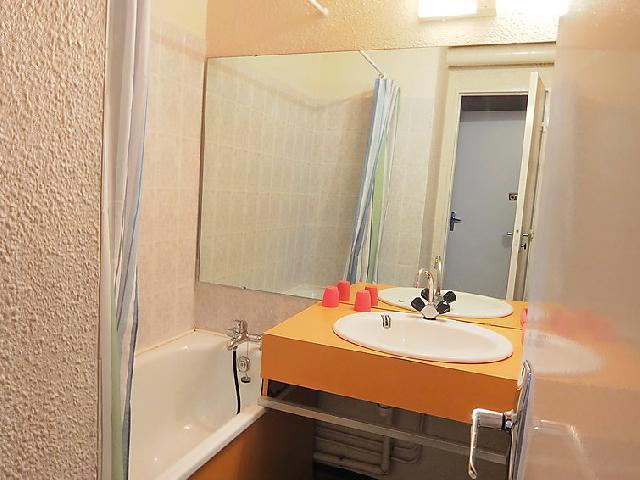 Rent in ski resort 2 room apartment 5 people (17) - Lunik Orion - Le Corbier - Bath-tub