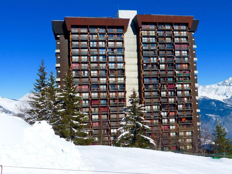 Rent in ski resort Pégase Phénix - Le Corbier - Winter outside