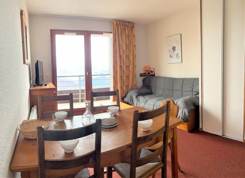 Rent in ski resort 2 room apartment 4 people (A20) - Résidence les Pistes - Le Corbier