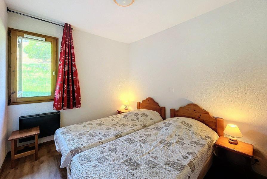 Alquiler al esquí Apartamento 2 piezas 2-4 personas (A23) - Résidence les Pistes - Le Corbier - Habitación