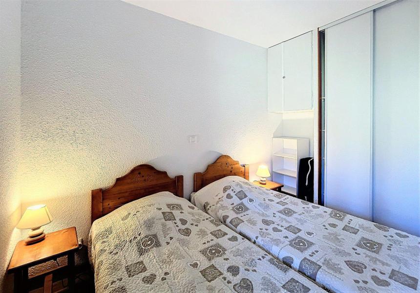 Alquiler al esquí Apartamento 2 piezas 2-4 personas (A23) - Résidence les Pistes - Le Corbier - Habitación