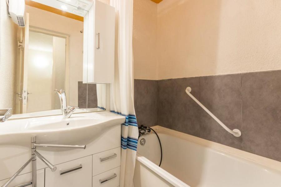 Alquiler al esquí Apartamento cabina para 5 personas (0307) - Résidence Orion Lunik - Le Corbier - Cuarto de baño