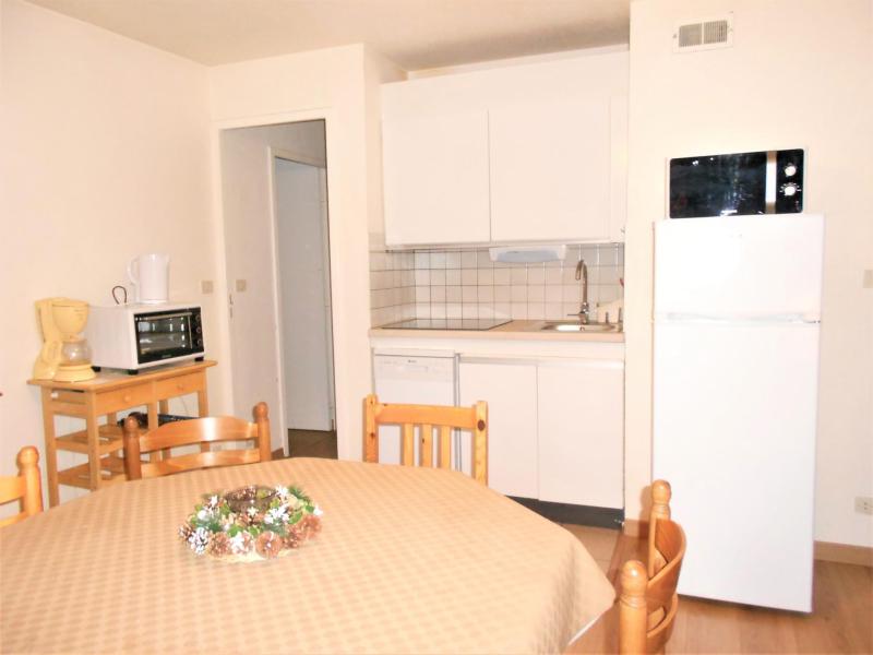 Rent in ski resort 3 room apartment 6 people (1608) - Résidence Zodiaque Vostok - Le Corbier - Living room