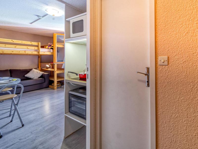 Rent in ski resort 1 room apartment 2 people (98) - Soyouz Vanguard - Le Corbier - Apartment