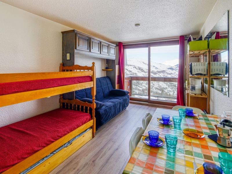 Rent in ski resort 1 room apartment 4 people (74) - Soyouz Vanguard - Le Corbier - Living room