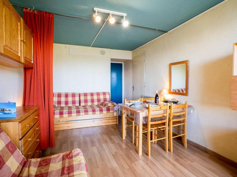 Rent in ski resort 2 room apartment 6 people (65) - Soyouz Vanguard - Le Corbier - Living room