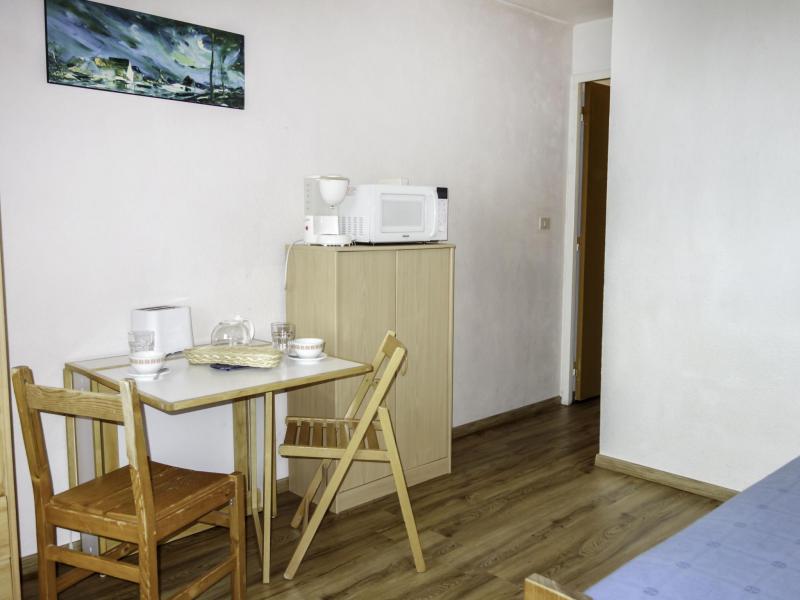 Rent in ski resort 1 room apartment 2 people (73) - Vostok Zodiaque - Le Corbier - Living room