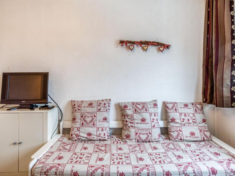 Rent in ski resort 1 room apartment 2 people (87) - Vostok Zodiaque - Le Corbier - Living room