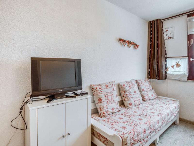 Rent in ski resort 1 room apartment 2 people (87) - Vostok Zodiaque - Le Corbier - Living room