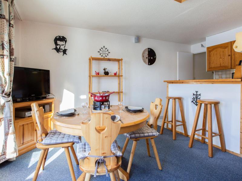 Rent in ski resort 1 room apartment 4 people (86) - Vostok Zodiaque - Le Corbier - Living room