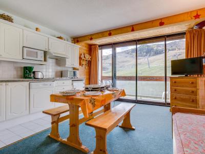Rent in ski resort 2 room apartment 4 people (4) - Baikonour - Le Corbier - Living room