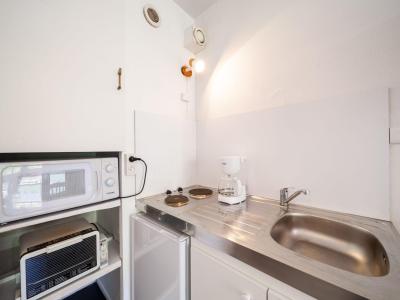 Rent in ski resort 1 room apartment 4 people (9) - Cosmos - Le Corbier - Kitchenette