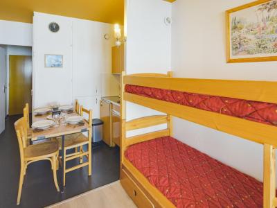 Skiverleih 1-Zimmer-Appartment für 4 Personen (7) - Cosmos - Le Corbier - Wohnzimmer