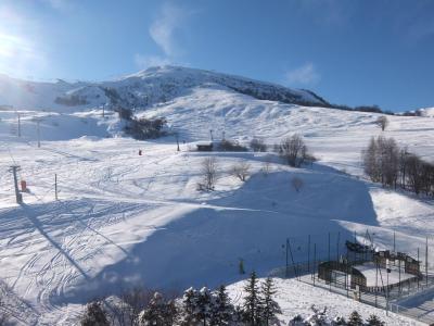 Аренда на лыжном курорте Cosmos - Le Corbier - зимой под открытым небом