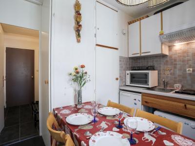 Ski verhuur Appartement 1 kamers 4 personen (8) - Cosmos - Le Corbier - Woonkamer