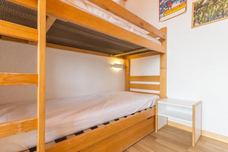 Rent in ski resort 2 room apartment 5 people (0305) - La Résidence Pégase-Phénix - Le Corbier - Bunk beds