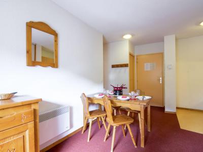 Skiverleih 2-Zimmer-Appartment für 4 Personen (13) - Les Pistes - Le Corbier - Wohnzimmer