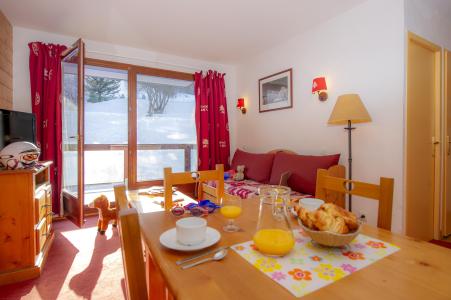 Rent in ski resort Les Terrasses du Corbier - Le Corbier - Living room