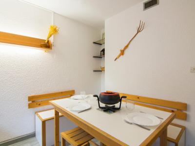 Ski verhuur Appartement 1 kamers 4 personen (28) - Lunik Orion - Le Corbier - Woonkamer