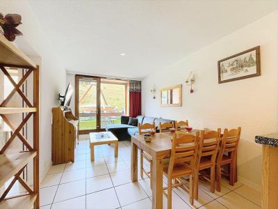 Rent in ski resort 2 room apartment sleeping corner 7 people (205) - Résidence Galaxie - Le Corbier - Living room