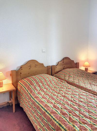 Rent in ski resort 2 room apartment 4 people (A20) - Résidence les Pistes - Le Corbier - Bedroom