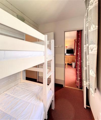 Rent in ski resort 2 room apartment 6 people (B68) - Résidence les Pistes - Le Corbier - Bunk beds