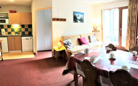 Ski verhuur Appartement 3 kamers 6 personen (B56) - Résidence les Pistes - Le Corbier - Woonkamer