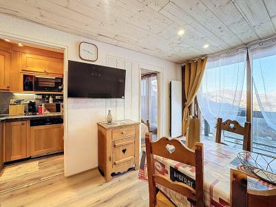 Skiverleih 2-Zimmer-Holzhütte für 6 Personen (3) - Résidence Phénix Pégase - Le Corbier - Wohnzimmer