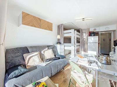 Rent in ski resort 1 room apartment 4 people (107) - Soyouz Vanguard - Le Corbier - Living room