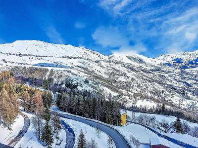 Rent in ski resort 2 room apartment 6 people (65) - Soyouz Vanguard - Le Corbier - Winter outside