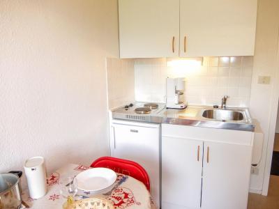 Rent in ski resort 1 room apartment 2 people (80) - Vostok Zodiaque - Le Corbier - Apartment