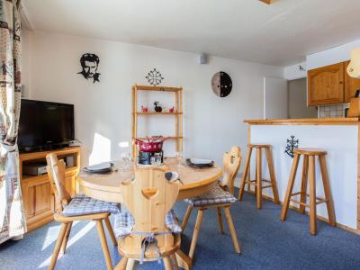 Rent in ski resort 1 room apartment 4 people (86) - Vostok Zodiaque - Le Corbier - Living room