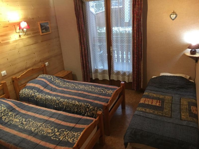 Location au ski Appartement 3 pièces 6 personnes (4) - Chalet Charvin - Le Grand Bornand - Chambre