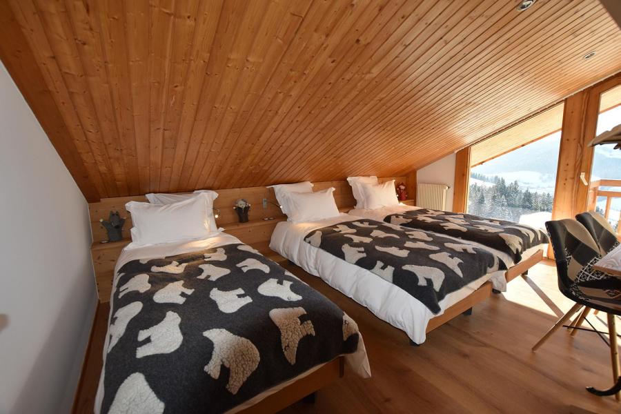 Rent in ski resort 6 room triplex chalet 11 people - Chalet d'Anne - Le Grand Bornand - Bedroom