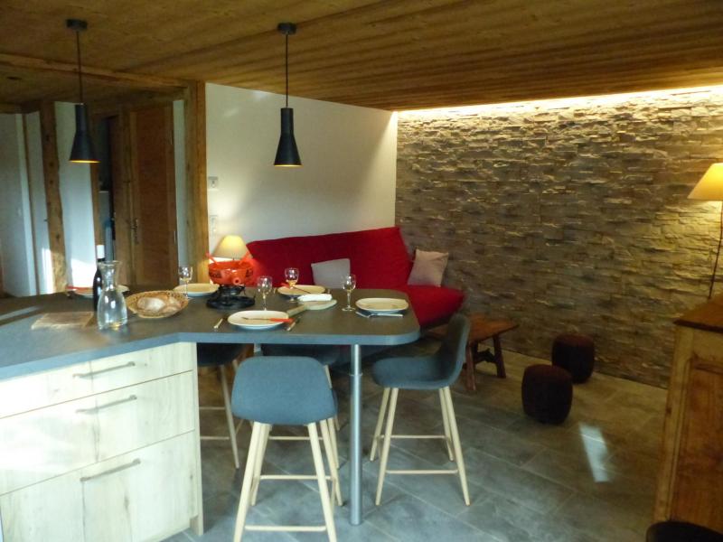 Ski verhuur Appartement 2 kamers 6 personen - Chalet Gîte la Matte - Le Grand Bornand - Woonkamer