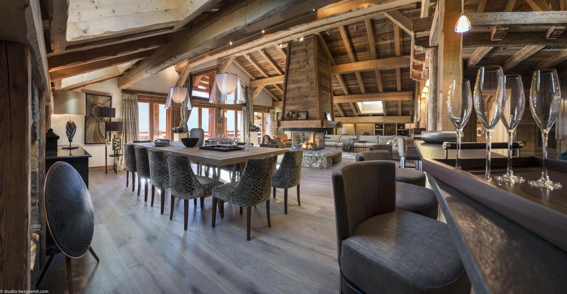 Rent in ski resort 7 room triplex chalet 16 people - Chalet la Ferme de Juliette - Le Grand Bornand - Dining area
