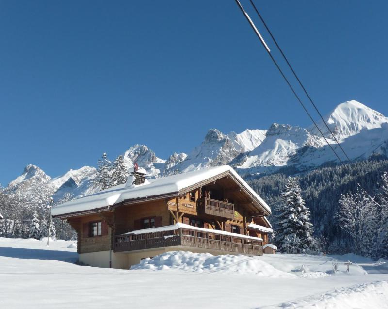 Vacances en montagne Chalet 5 pièces 9 personnes - Chalet le Bervonne - Le Grand Bornand - Extérieur hiver