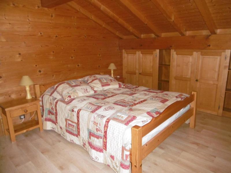 Rent in ski resort 5 room chalet 9 people - Chalet le Bervonne - Le Grand Bornand - Bedroom