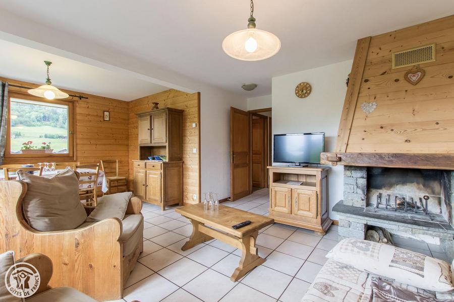 Ski verhuur Appartement 3 kamers 4 personen (304) - Chalet le Camy - Le Grand Bornand - Woonkamer