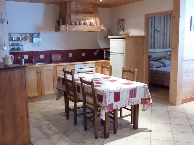 Skiverleih 3-Zimmer-Appartment für 4 Personen (307) - Chalet le Corty - Le Grand Bornand - Essbereich