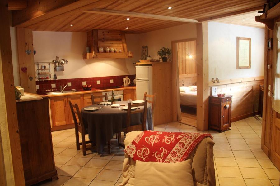 Ski verhuur Appartement 3 kamers 4 personen (307) - Chalet le Corty - Le Grand Bornand - Woonkamer